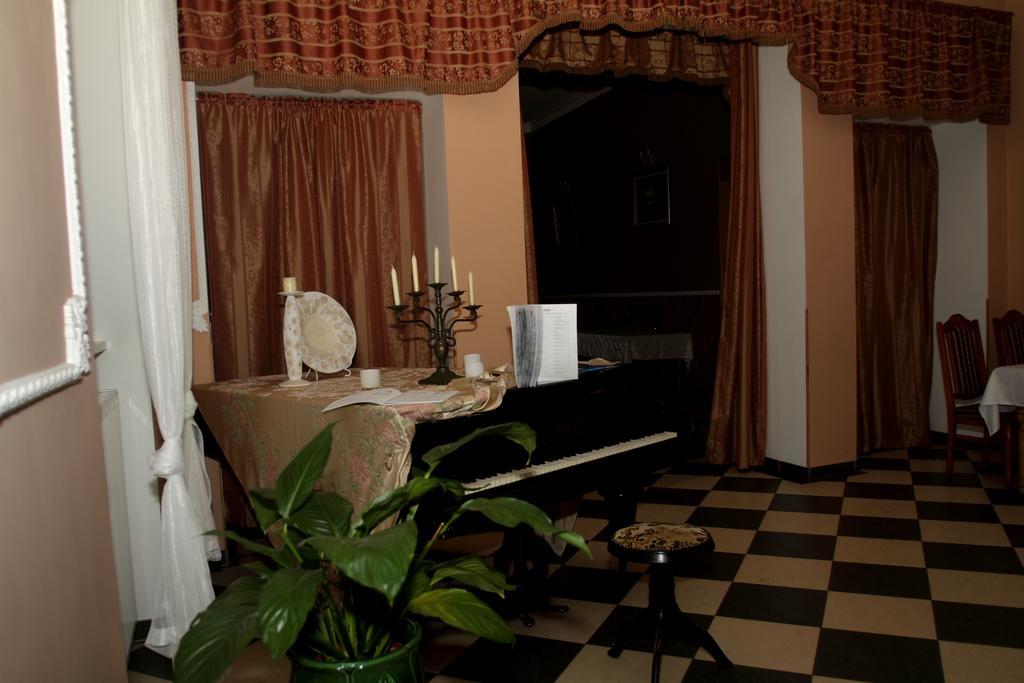 Palac Pensjonat Ptaszynka Gryfice Extérieur photo